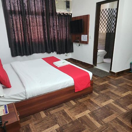 Hotel Cozy Cave New Delhi Eksteriør bilde