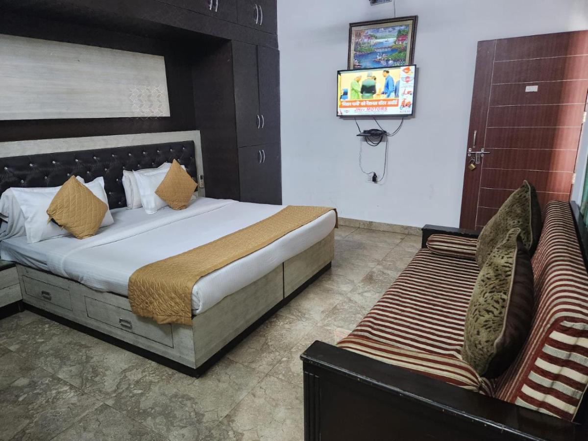 Hotel Cozy Cave New Delhi Eksteriør bilde